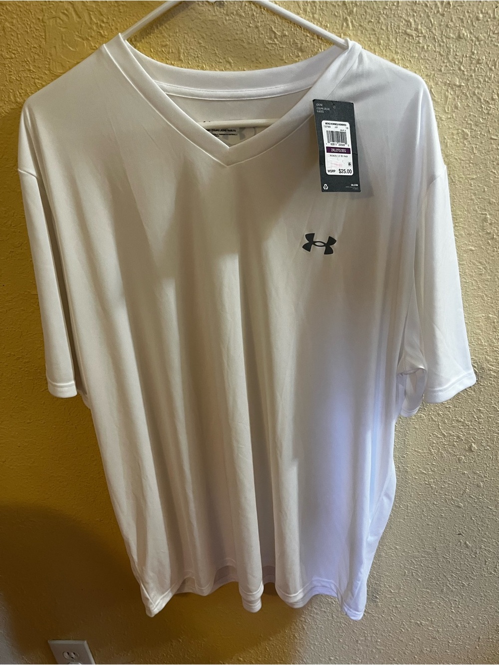 Under Armour Men’s Size 2xL white 1327969-100 Velocity 2.0 SS V-neck TShirt NWT